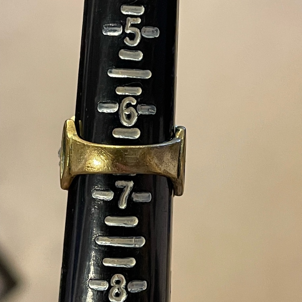 Fashion Ring GOTH MEDIEVAL Green Sparkly Bling! - Picture 2 of 2